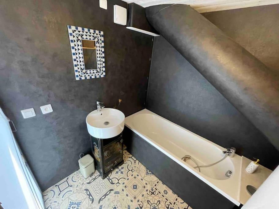 La Tiny House De Chaparon Apartment Lathuile Екстериор снимка